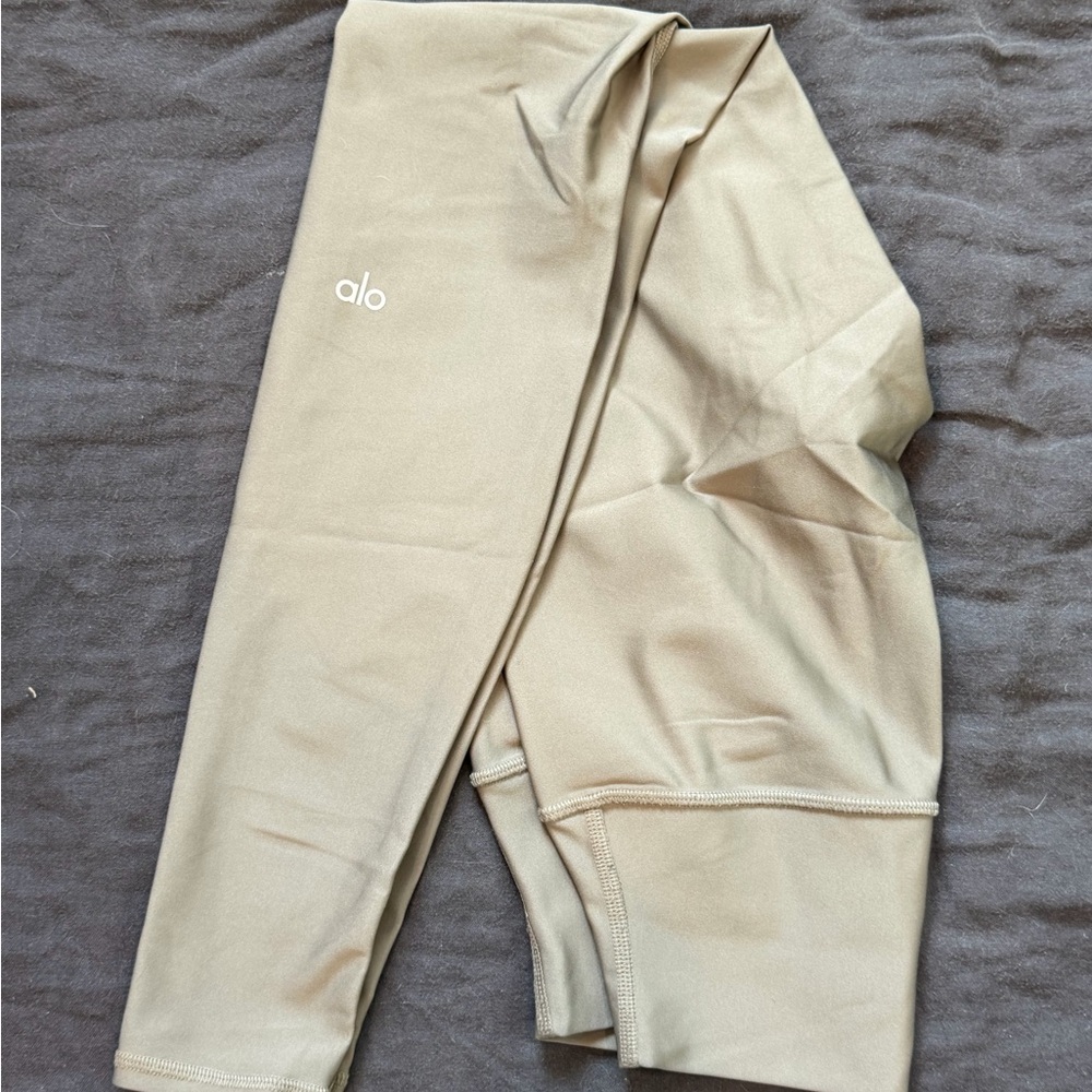 Alo tan Leggings airlift S